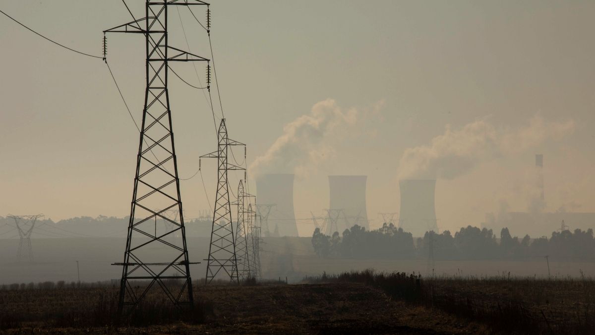 Spanyol áramkimaradások: Az elhibázott uniós zöldítés szerepe és az európai energiahálózat kihívásai