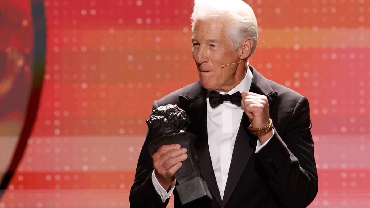 Nagyon durva: mutatjuk, mi a közös Magyar Péterben, Gyurcsányban és Richard Gere-ben