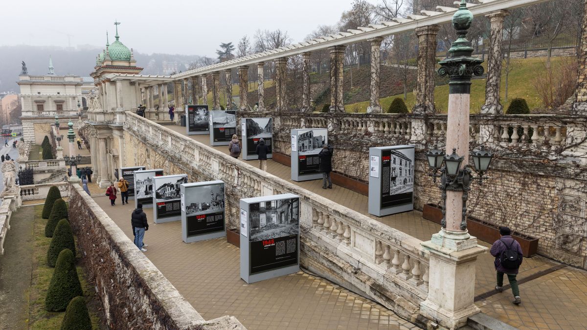 „Romok, romok, hullaszag” – megrendítő tárlat nyílt Budapest szovjet ostromáról