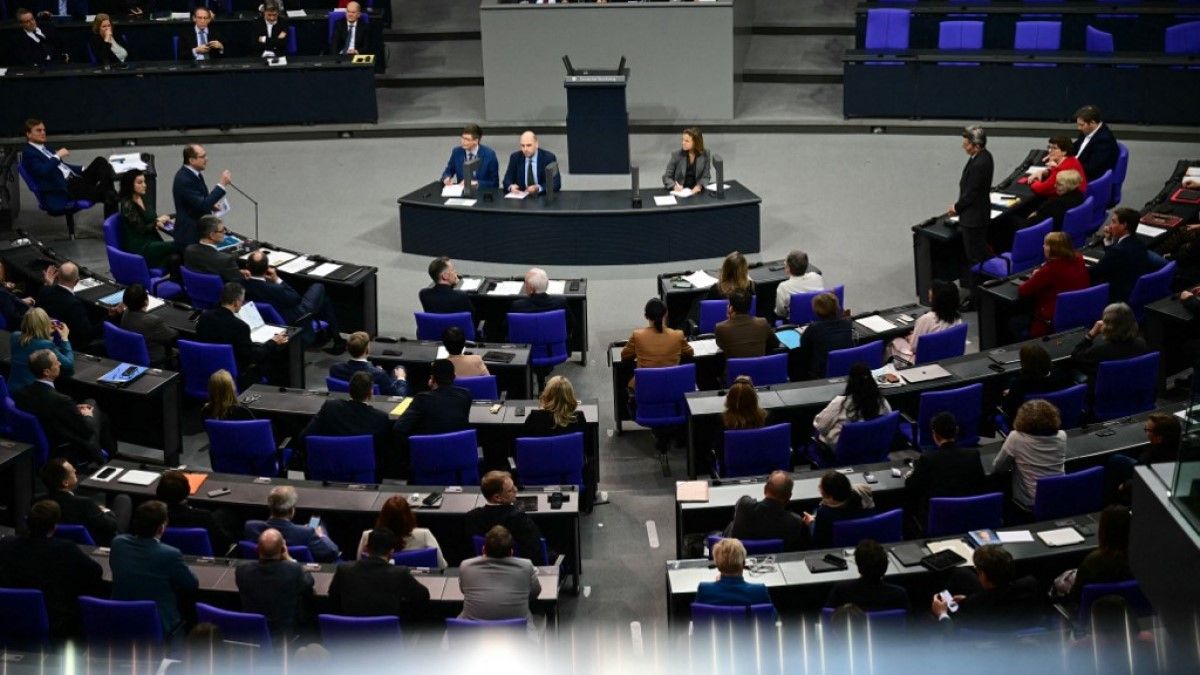 Szembement a Bundestag a német emberek akaratával: komoly válság jöhet Németországban