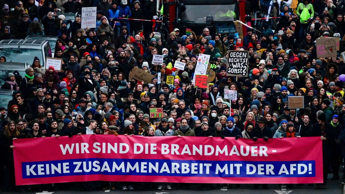 Ettől lenne náci az AfD? – Górcső alatt a párt programja!