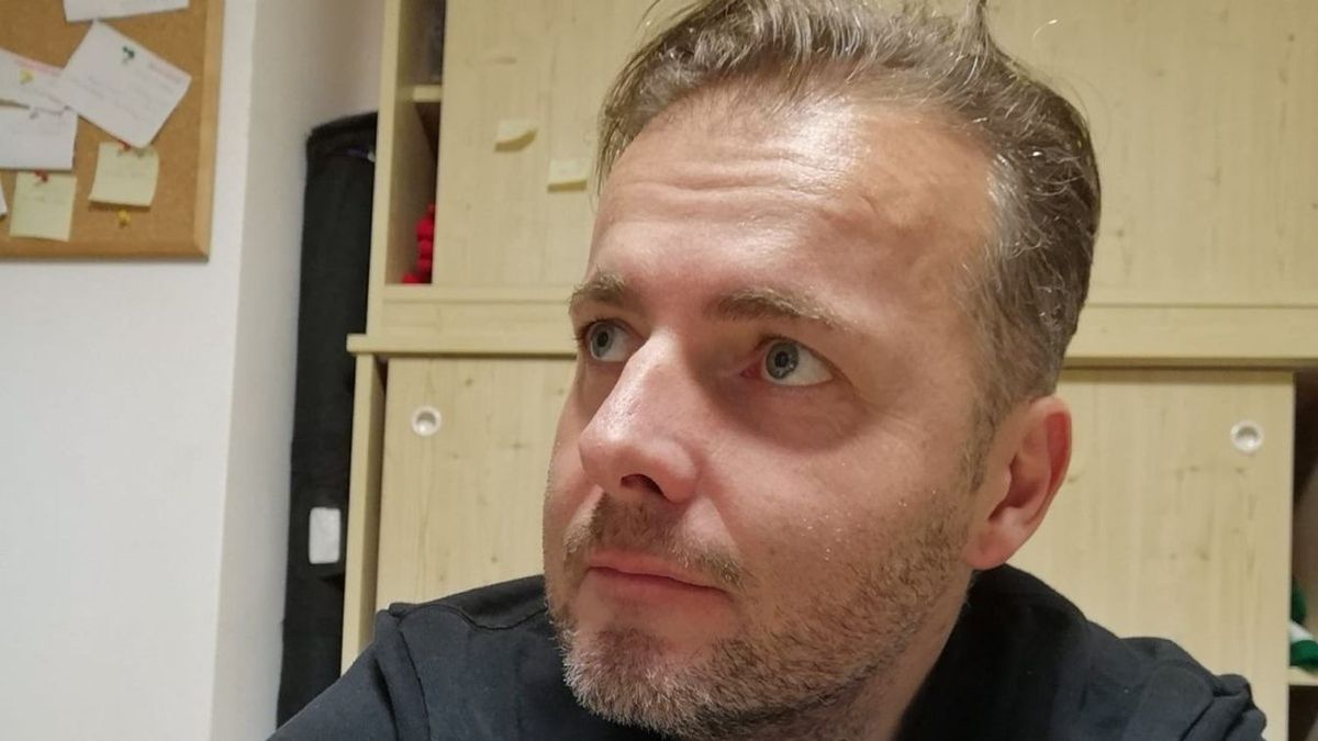 A Magyar Hang újságírója elővette „a nem lesz választás”-lemezt, Bayer Zsolt tette helyre