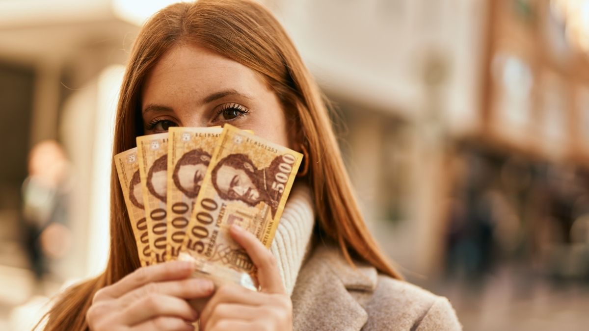 Itt a legfrissebb adat: nettó félmillió felett az átlagbér!