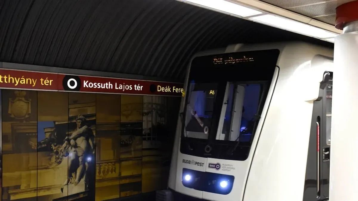 Masszív gázszag terjeng a 2-es metró teljes vonalán – senki se tudja, honnan jön