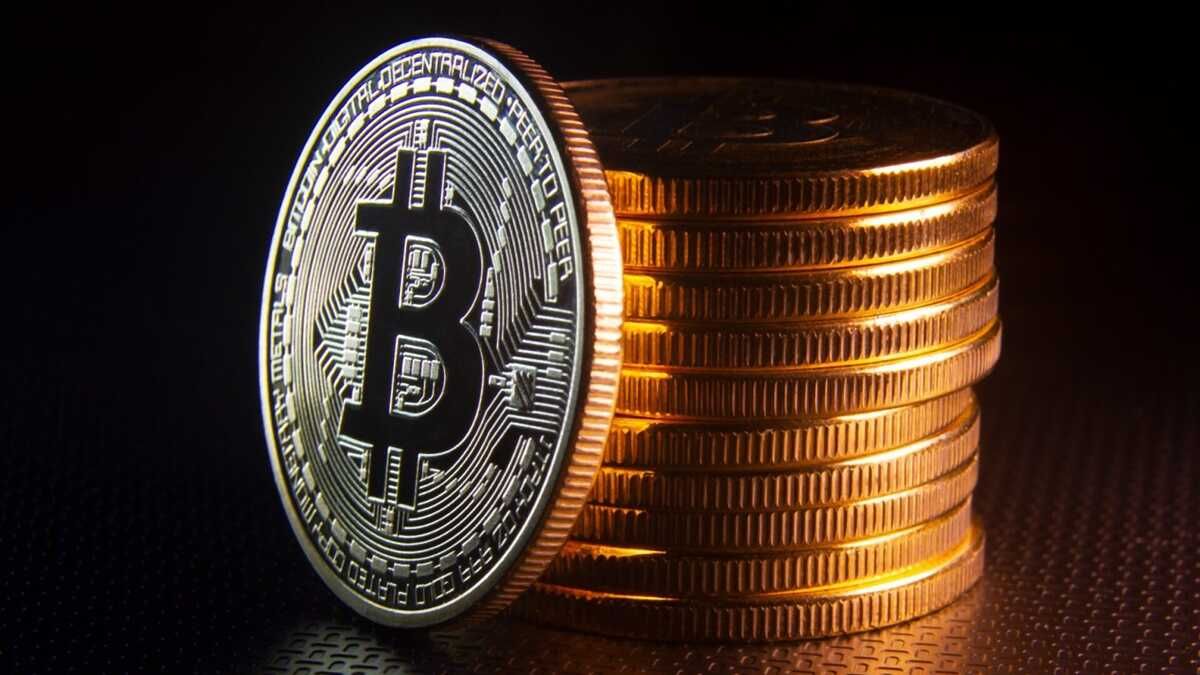 Ilyet még senki nem csinált: a cseh jegybank eurómilliárdokért venne bitcoint