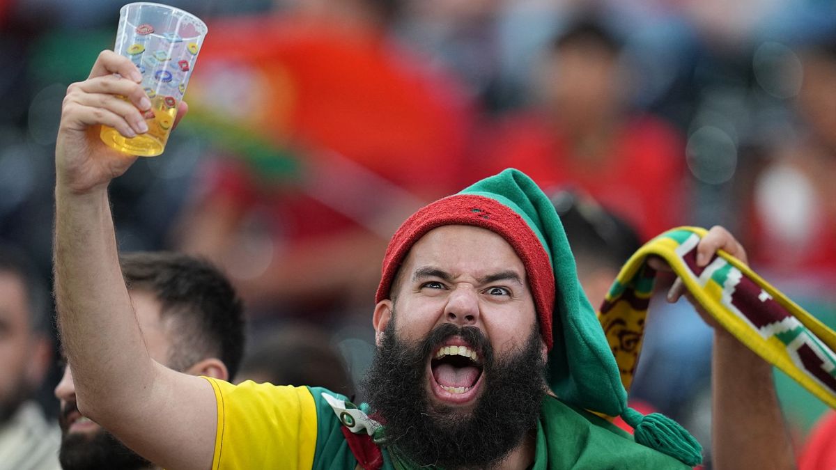 Na, ez a világbotrány: alkoholmentes lesz a foci-vb!