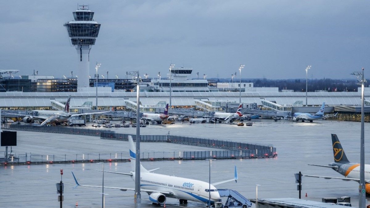 Hatalmas káosz Münchenben: sztrájkolnak a reptéri dolgozók