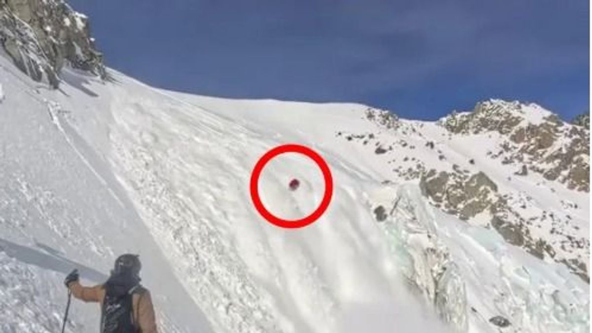 Félelmetes videó kering a világhálón egy hólavinába került férfiről (VIDEÓ)