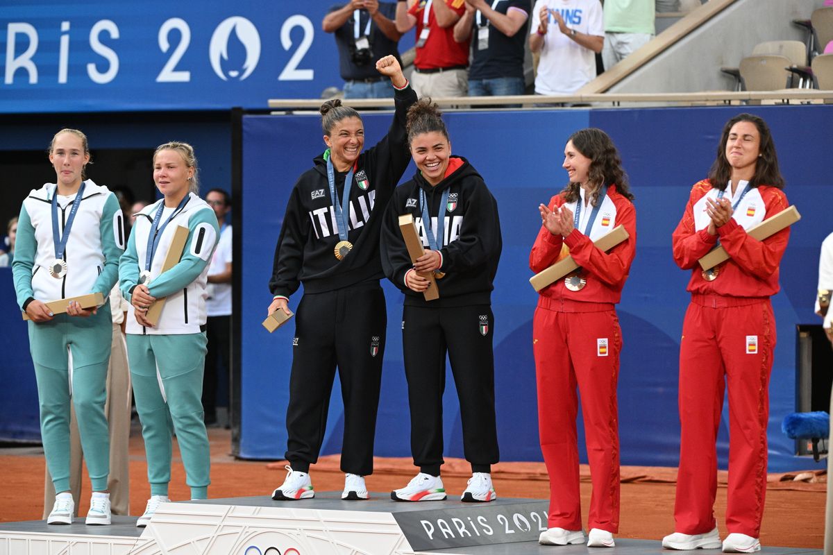 ANDREJEVA, Mirra; SNAJDER, Diana; SORRIBES TORMO, Sara; ERRANI, Sara; PAOLINI, Jasmine; BUCSA, Cristina