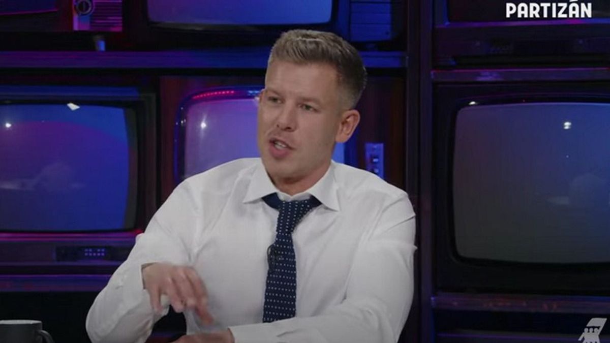 Mintha egy dackorszakát élő hisztis gyereket látnánk