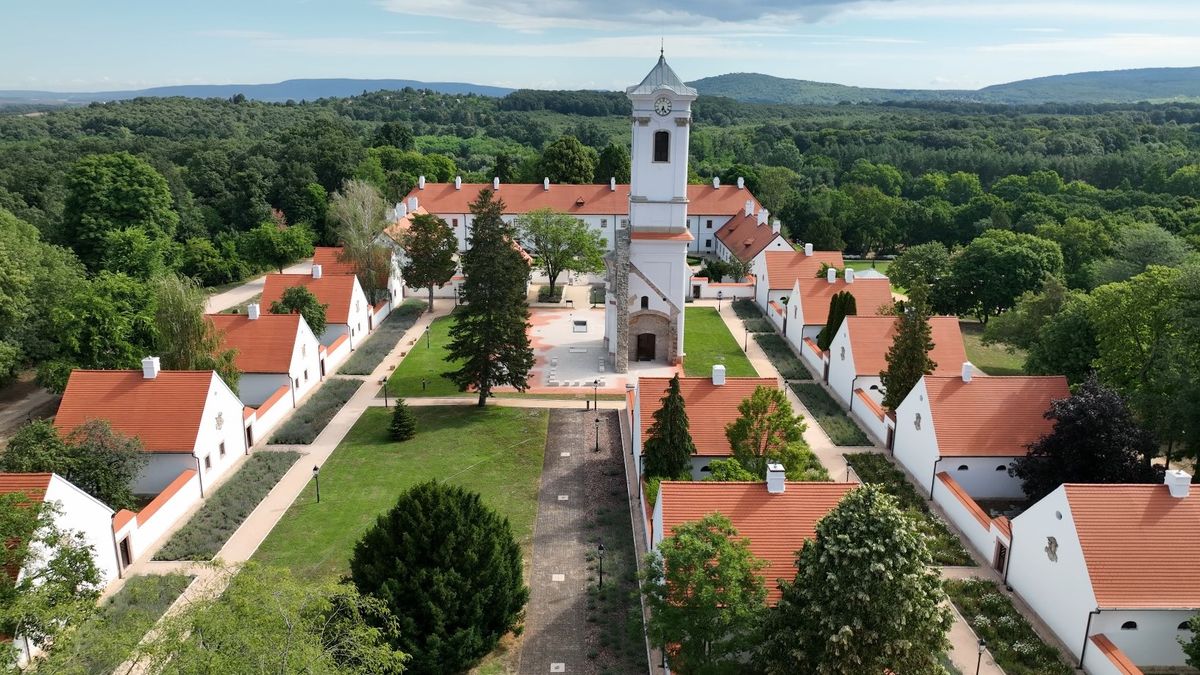 Majki műemlékegyüttes