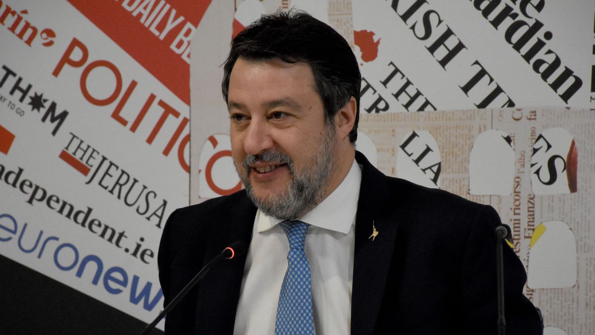 Salvini: az Ursula von der Leyen vezette európai hadsereg húsz percig tartana ki Ukrajnában