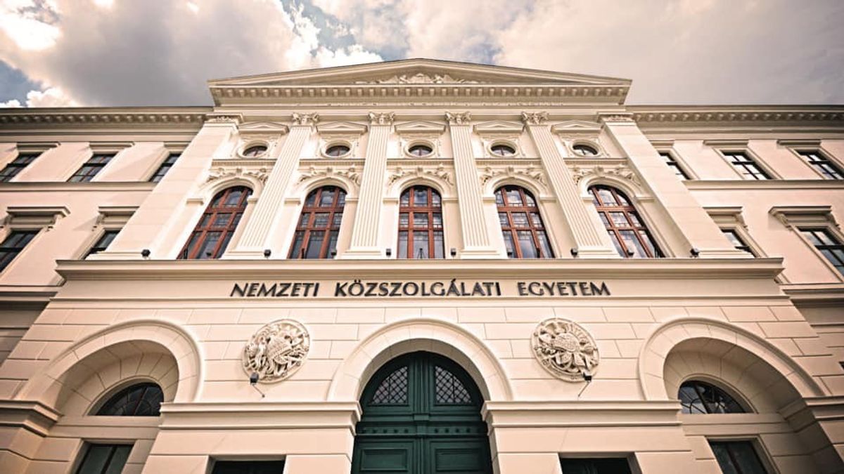 Nincsenek nem létező egyetemi címek az NKE-n – a tanárképző kar dékánja a Mandinernek