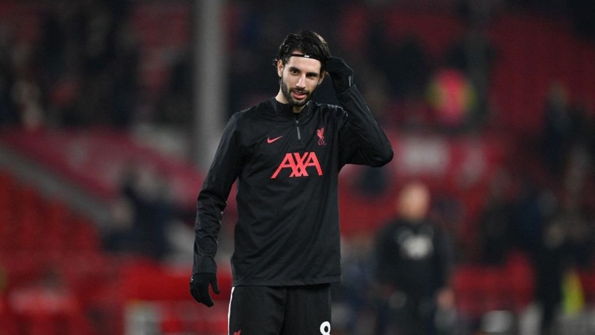 „Ő a 10-es és csak három gólt szerzett” – kíméletlenül beleszállt Szoboszlaiba a Liverpool legendája