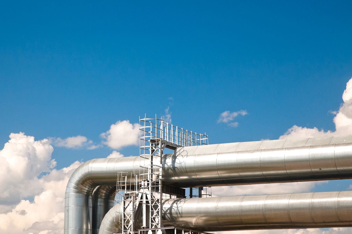 Pipeline,,Blue,Sky,And,Clouds,In,The,Background.