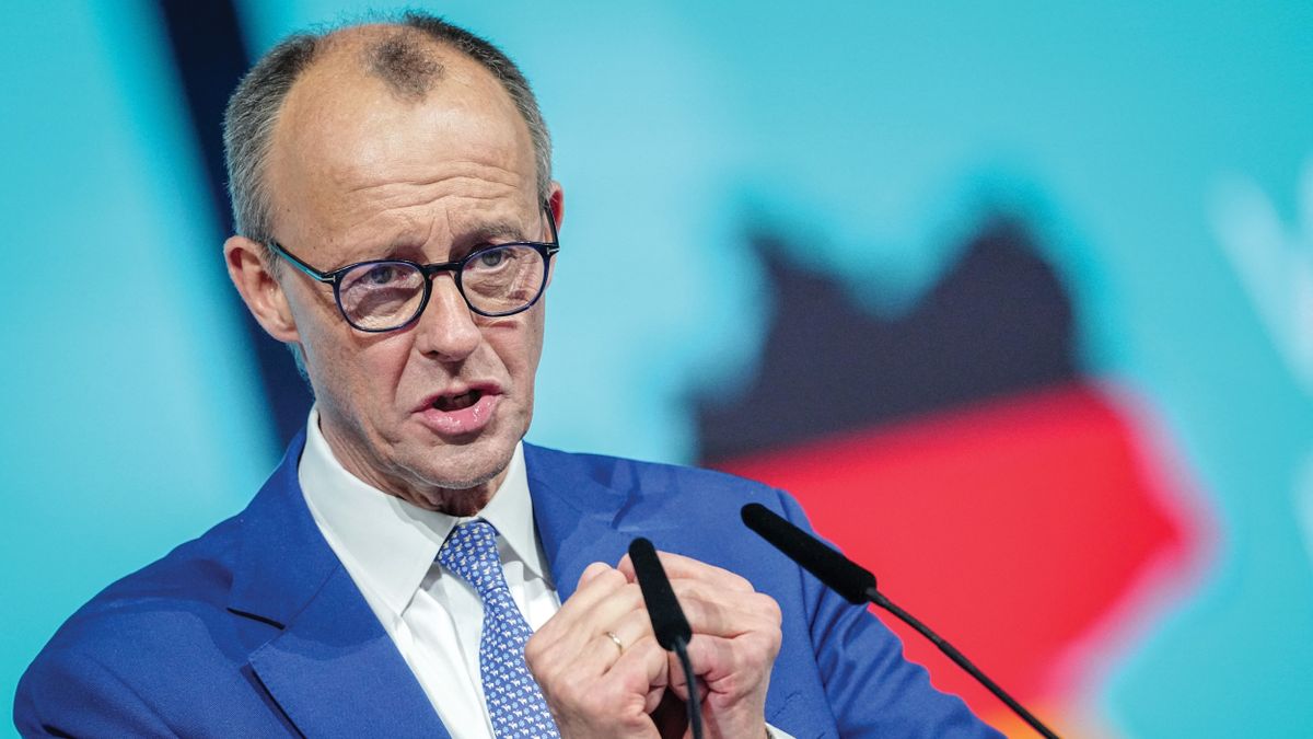 Magas, szürke férfi, felemás helyzetben: kicsoda Friedrich Merz?