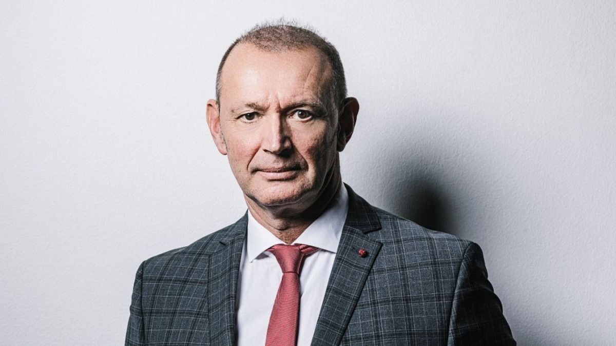 Győrfi Pál: hatalmas károkat okoz a mentőszolgálat elleni lejárató kampány