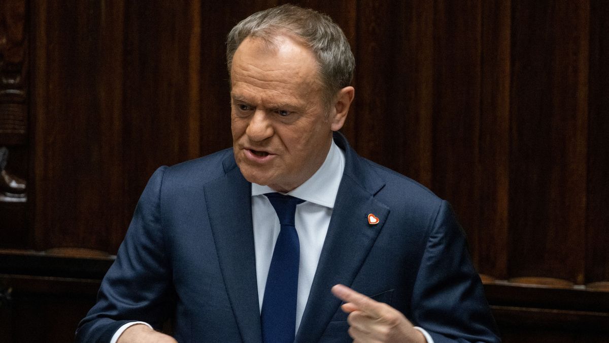 Újból megkövetem a magyarokat Donald Tusk sértő szavaiért