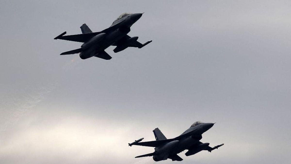 Történelmi győzelmet emlegetnek az oroszok, először lőhettek le ukrán F-16-ost