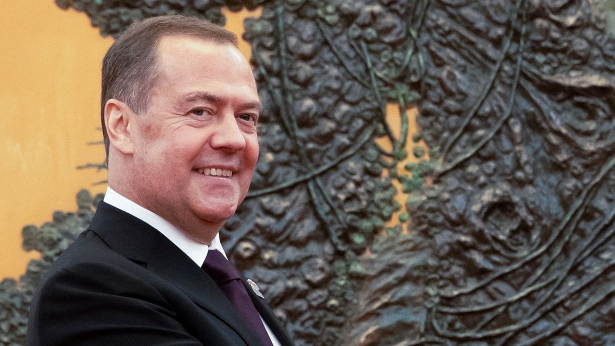 Diplomáciai aranyköpések orosz módra: Dmitrij Medvegyev öt legabszurdabb kijelentése
