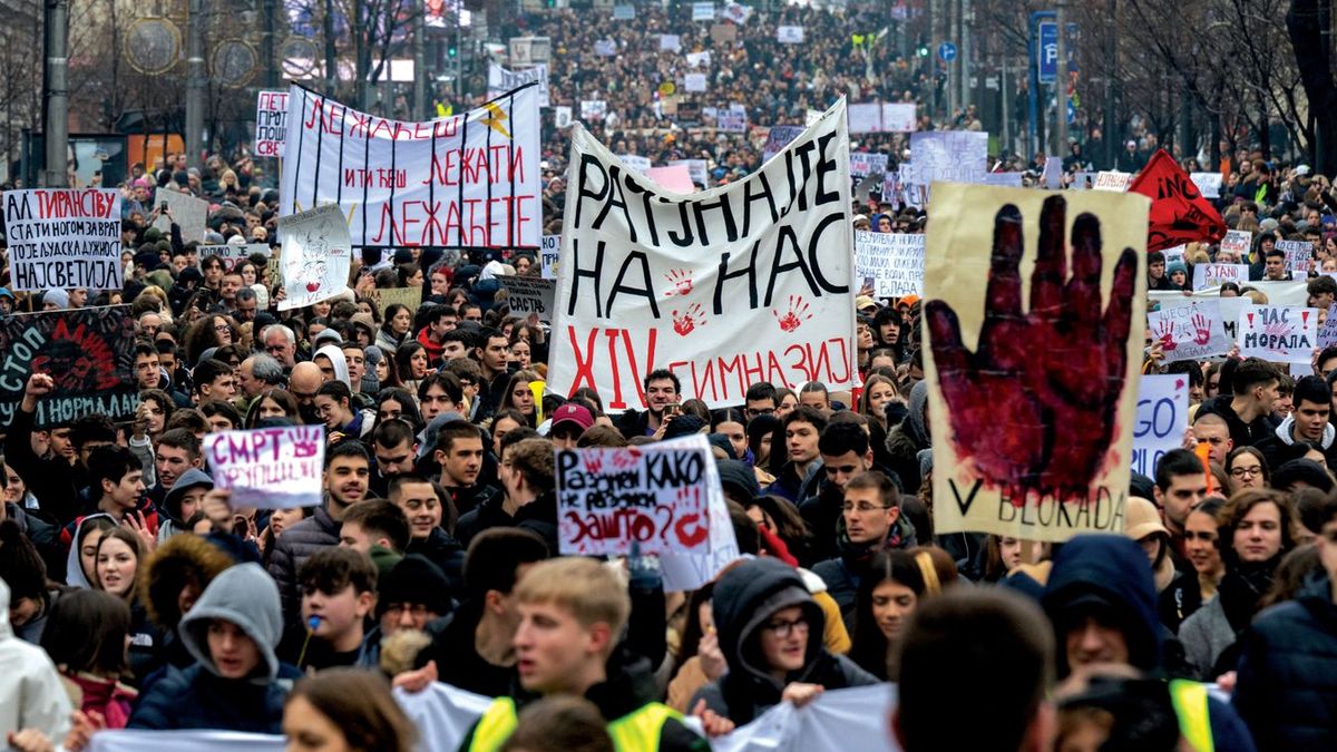Forrong a Balkán, Szerbia fenyegetve érzi magát