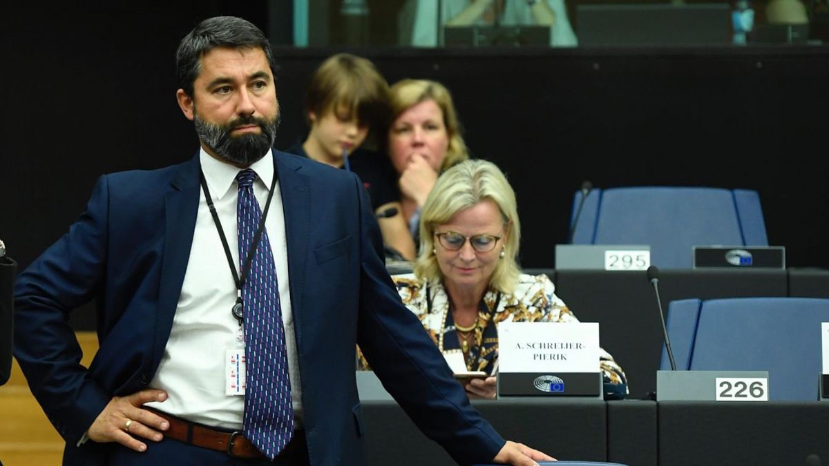 Hidvéghi Balázs: Mitől fél Magyar Péter? (VIDEÓ)