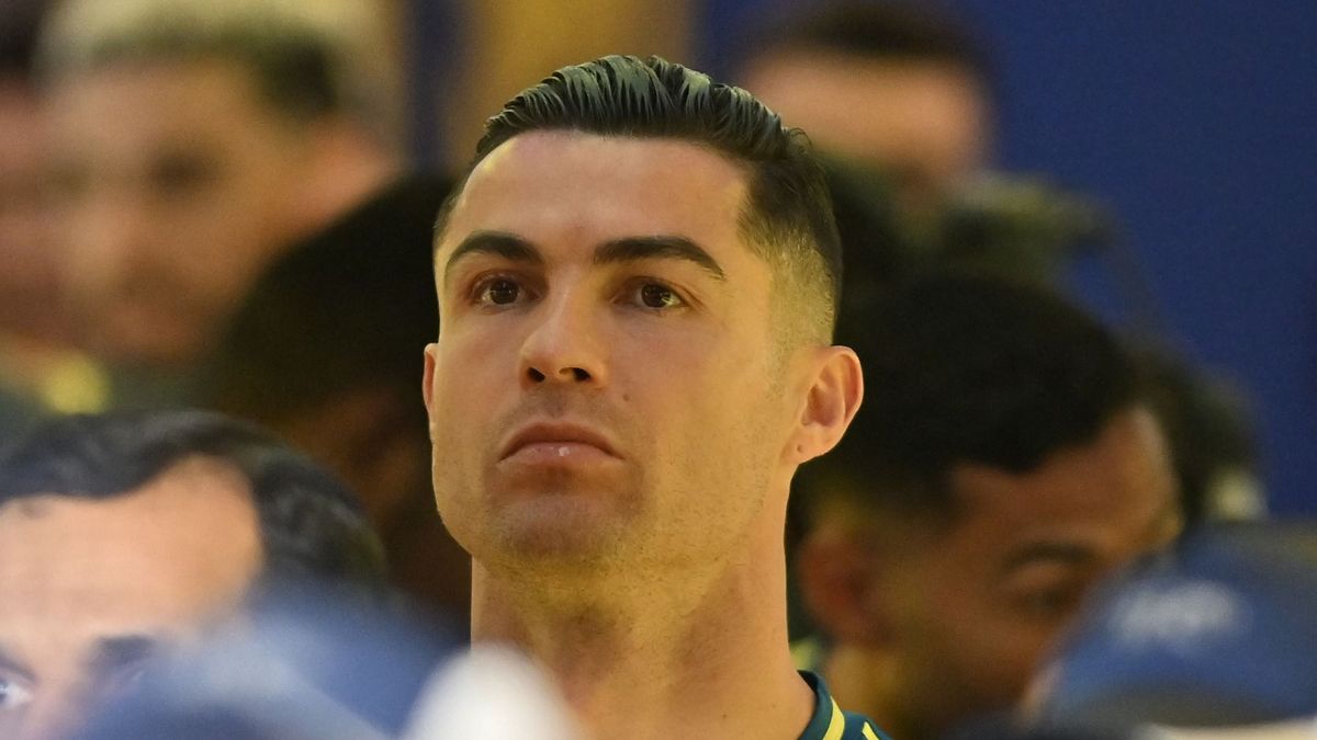 A nagykövetségnek kellett közbeavatkoznia a Cristiano Ronaldónak szánt korbácsütések miatt