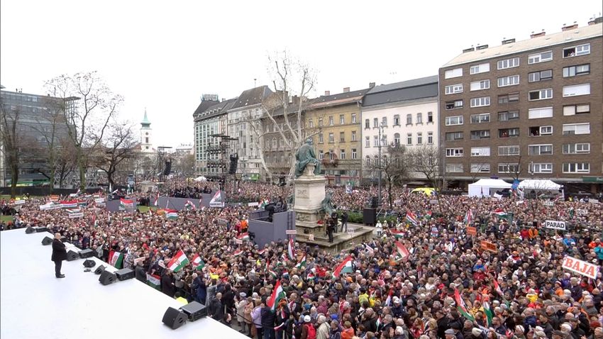 Rengetegen voltak kíváncsiak Orbán Viktor beszédére