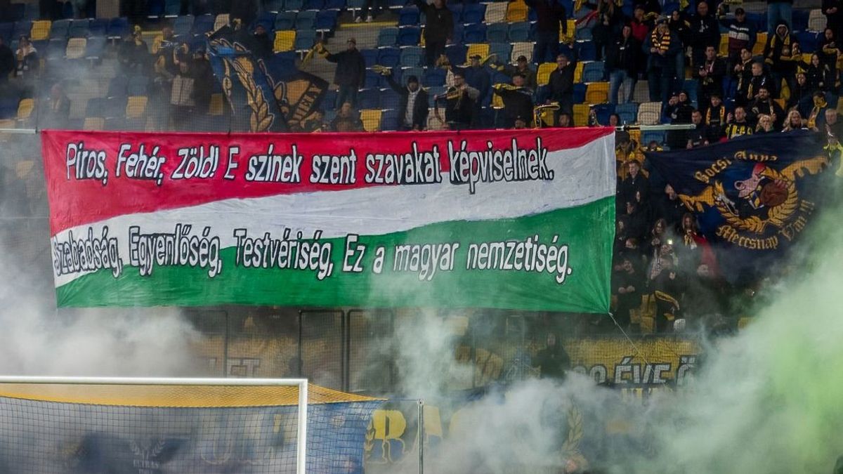 „Szabadság, Egyenlőség, Testvériség, Ez a magyar nemzetiség” – a dunaszerdahelyiek megmutatták a szlovákoknak, hogy így is lehet