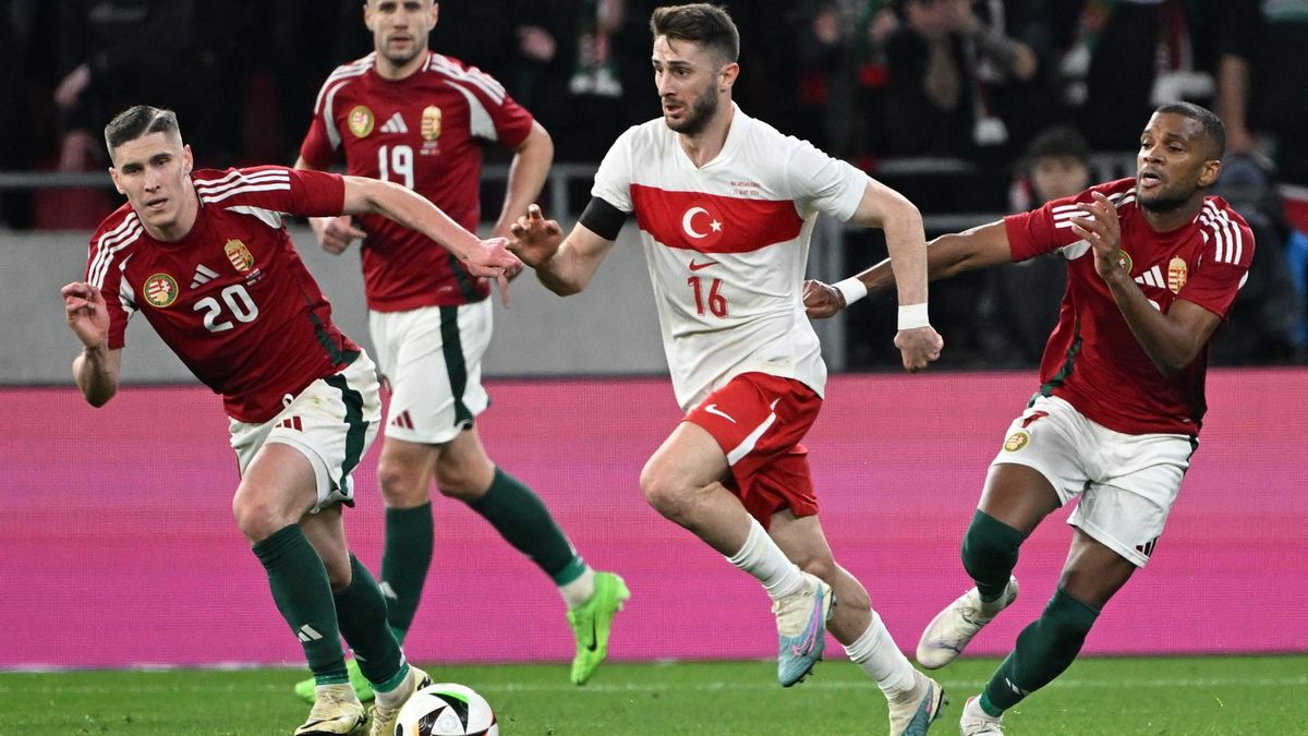 Úgy tetszik, mintha a törökök autója egy hajszálnyival előrébb állna a rajtvonalon