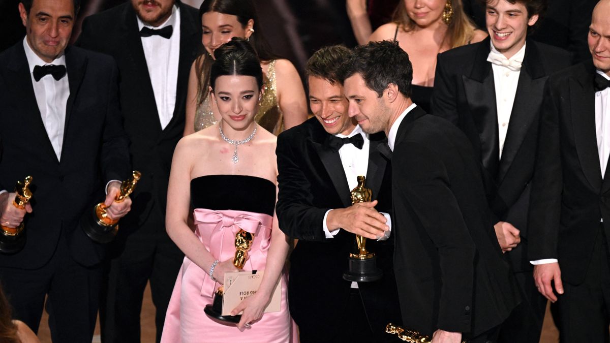 Magyar Oscar nem született, de díjat ért hazánk képzelt fiának az eljátszása – kiosztották az idei Oscar-díjakat!