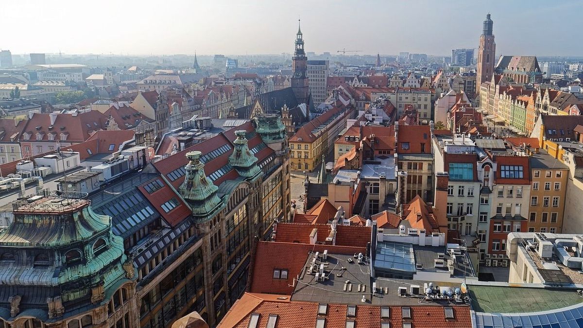 Lengyelország a háborúra készül: mindenkinél legyen otthon három napnyi élelmiszer, víz és gyógyszer