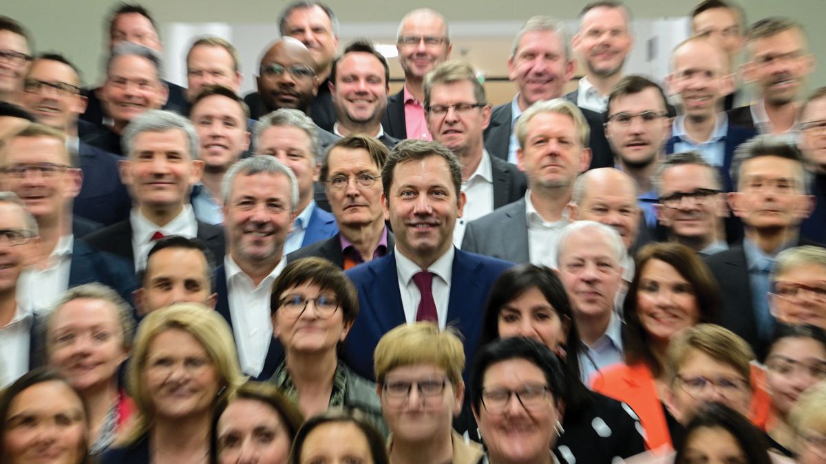 Német, osztrák, két jó elvtárs