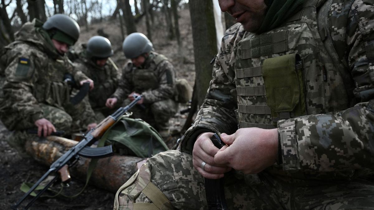 Hatalmas ukrán veszteségekről beszélt Putyin – végéhez közeledik az ellenséges erők szétverése a kurszki régióban