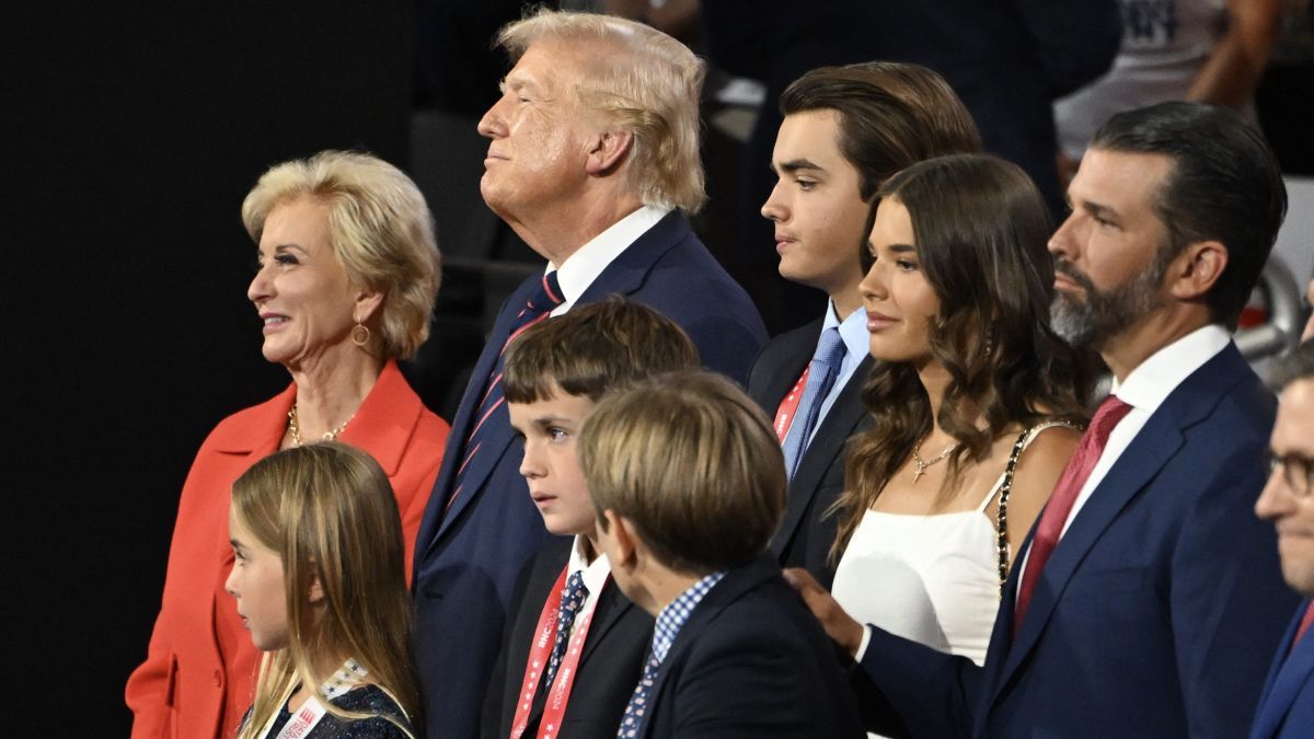 Lesújt a „woke oktatásra” Trump