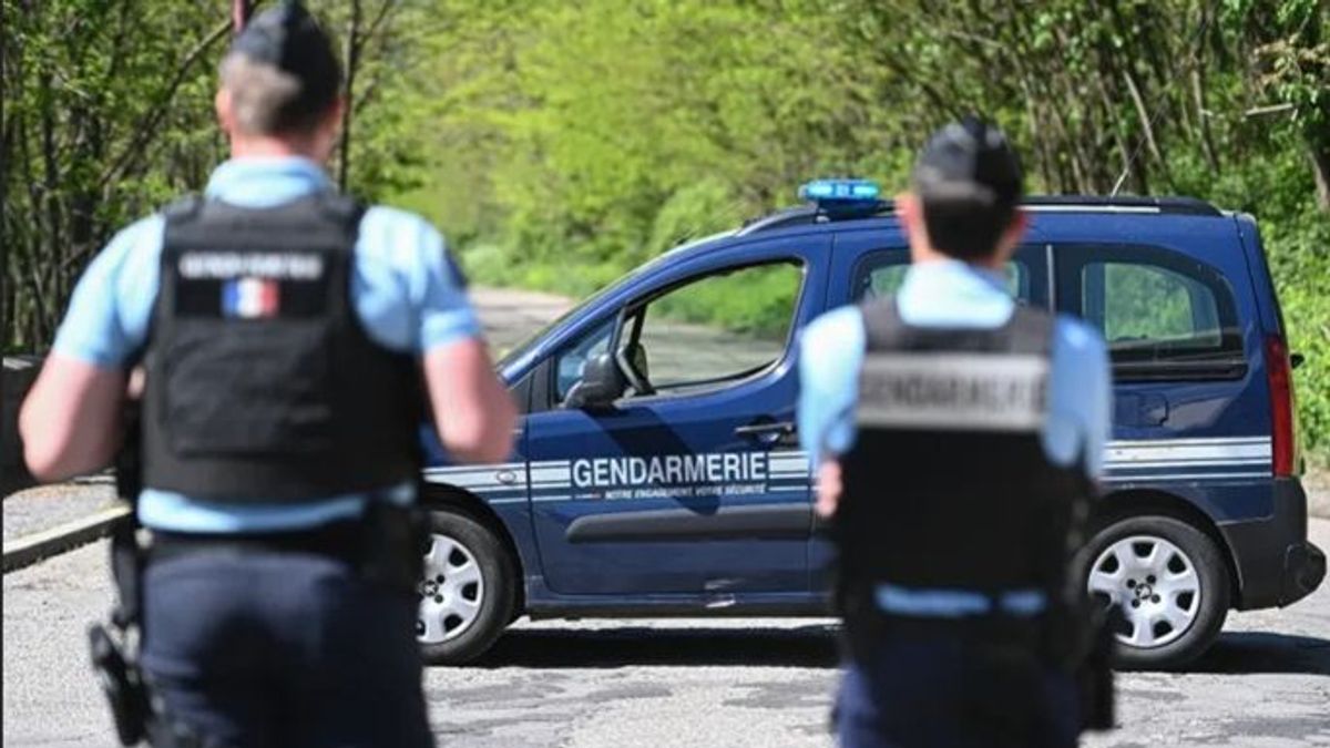 Ötven késszúrással végeztek egy férfival egy francia mecsetben