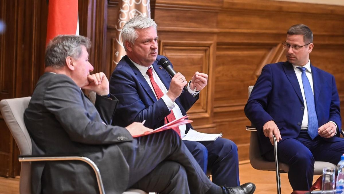 „Németországnak stabil kormányra van szükségre” – üzente Budapestről Knut Abraham
