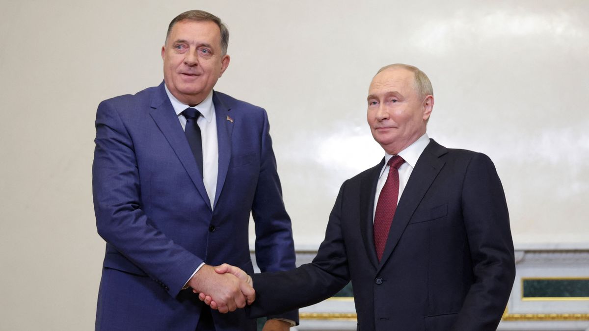 A hazájában körözött Milorad Dodik Moszkvában éltette Vlagyimir Putyint (VIDEÓ)