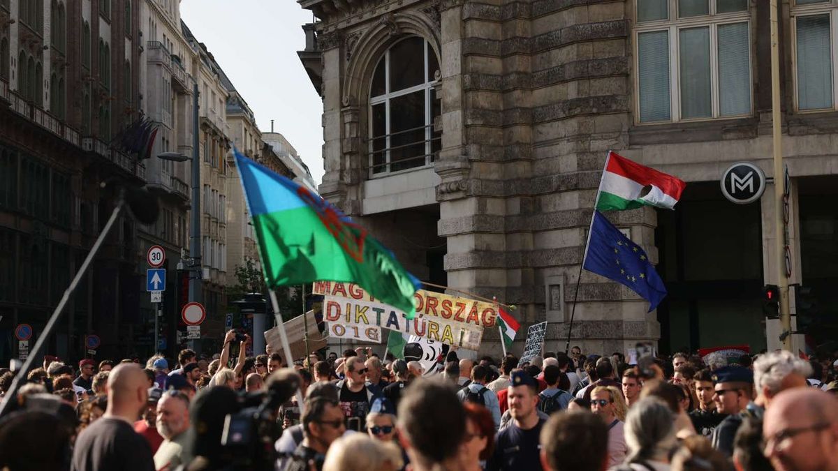 Ha kedd, akkor tüntetés: így bénult meg ismét a főváros (GALÉRIA)