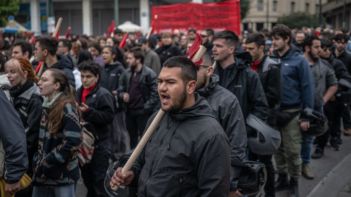 Több görög nagyvárosban megbénult a közlekedés: sztrájkolnak a megélhetési költségek emelkedése miatt