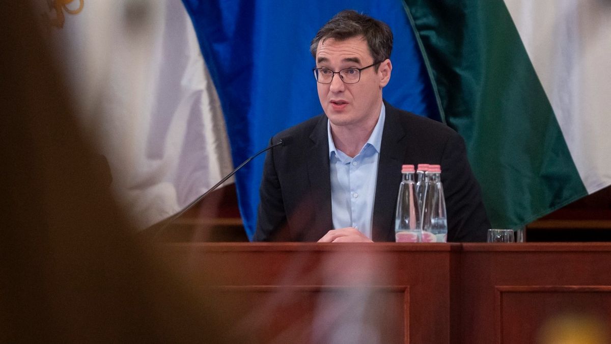 Szorul a hurok a Klímaügynökség körül, Karácsony mindenkivel szembemegy, hogy megőrizze a kifizetőhelyet
