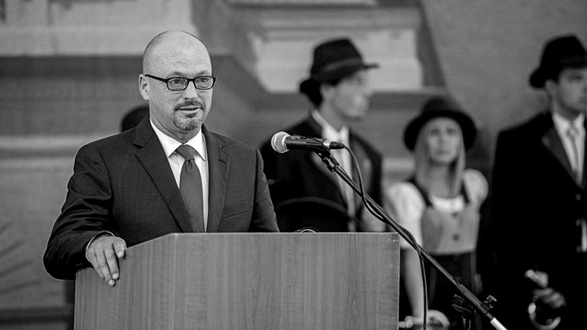 Meghalt Tiffán Zsolt