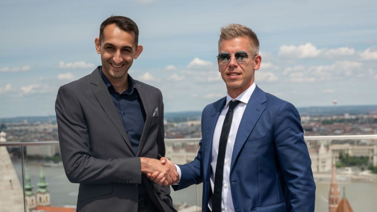 Egykor kezet fogott vele, most kérdőre vonta Magyar Pétert