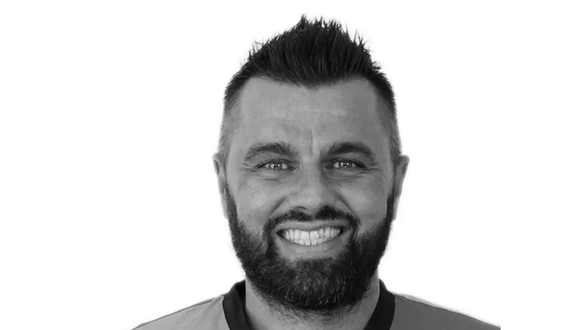 Tragédia: hiába törték rá az ajtót, már késő volt – elhunyt az élvonalbeli csapat 38 éves gyúrója