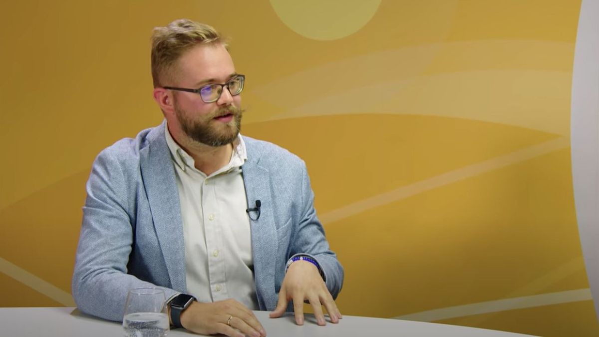 Beszéljünk hazánk mai napon történt és sokáig ünnepelt, úgynevezett fölszabadításáról