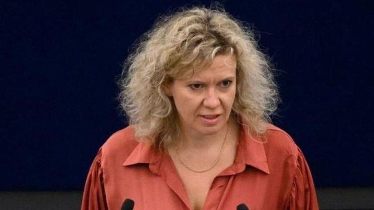 Csúfosan megfutamodott Kollár Kinga: üresen maradt a széke a Fővárosi Közgyűlésben