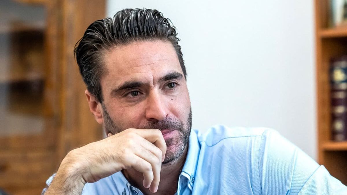 „Mondjuk nem az én két fiam járt balettozni!” –  kiadós pofonba szaladt bele Magyar Péter, aki újabb mélységekbe merült alá
