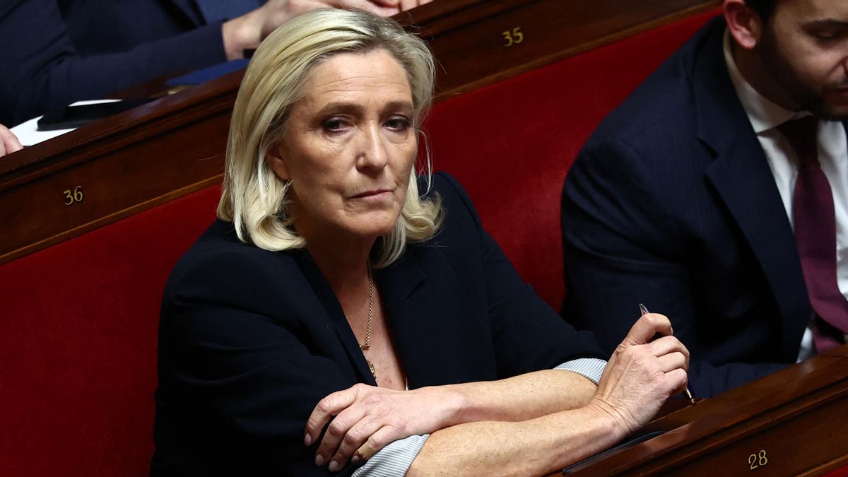 Fellebbeztek Marine Le Penék, az is kiderült, mikor lehet a tárgyalásuk