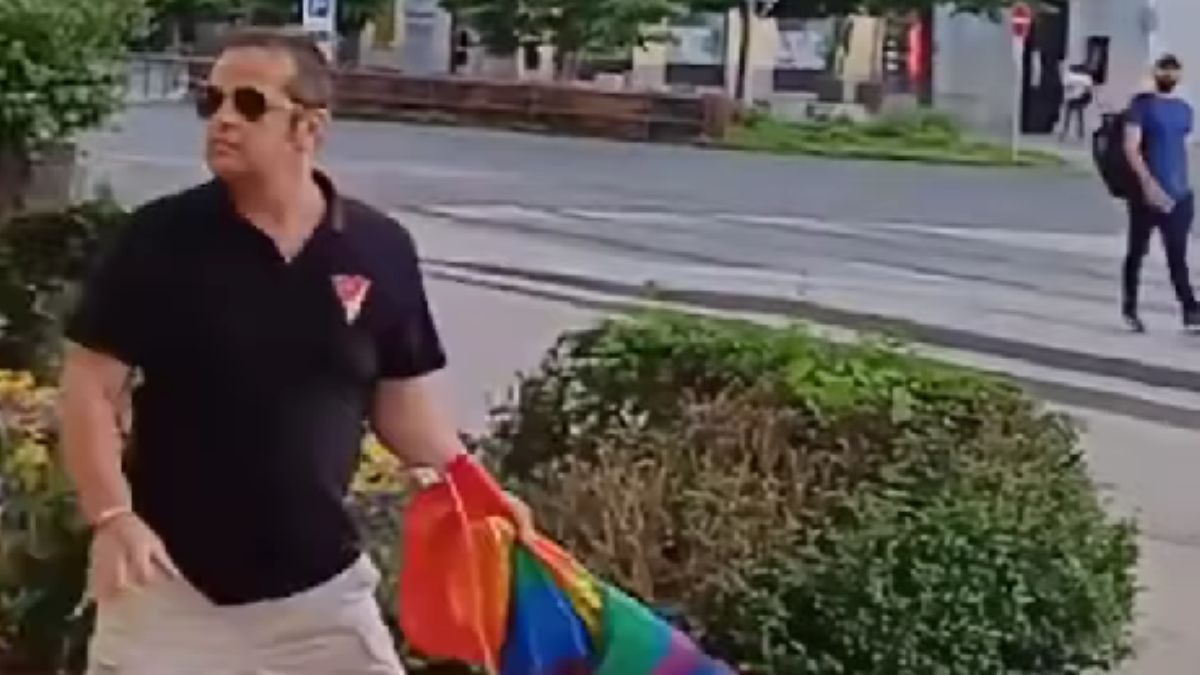 Hamvába holt kísérlet Debrecenben: ki sem tudták tenni a szivárványos zászlót a városházára (VIDEÓ)