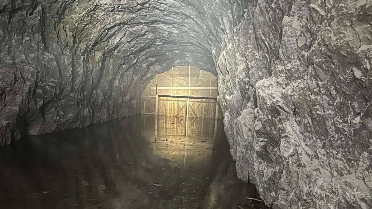 Döbbenetes fotók – így néz ki belülről a vízzel elárasztott parajdi bánya
